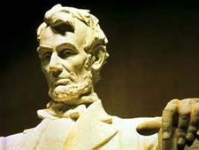 rent a wheelchair or scooter to visit the Lincoln memorial, monument and various tourist attraction
